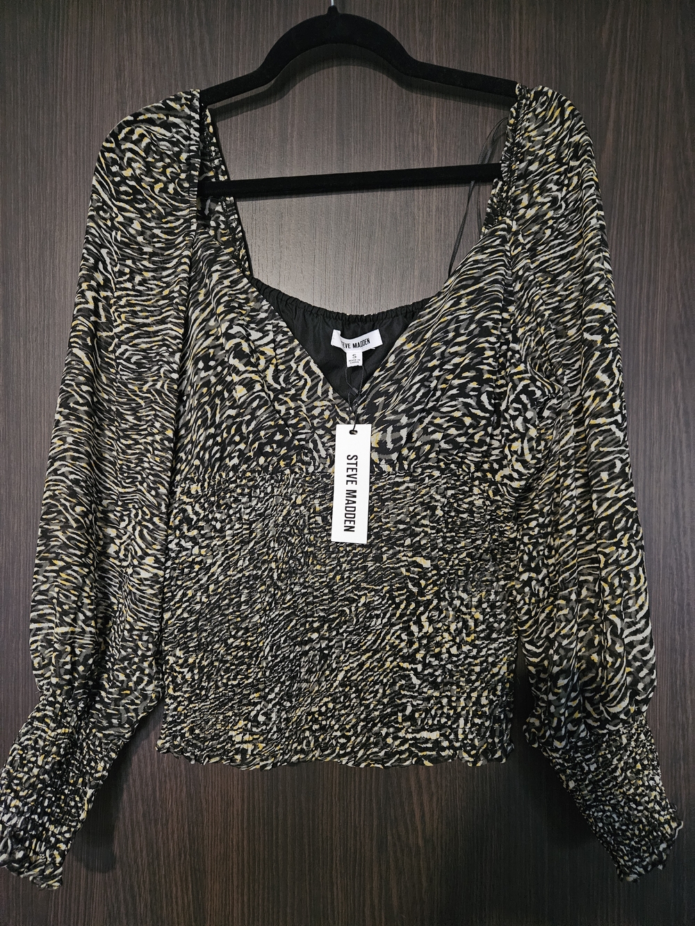 241. Steve Madden Women's Smocked Top Nwt
